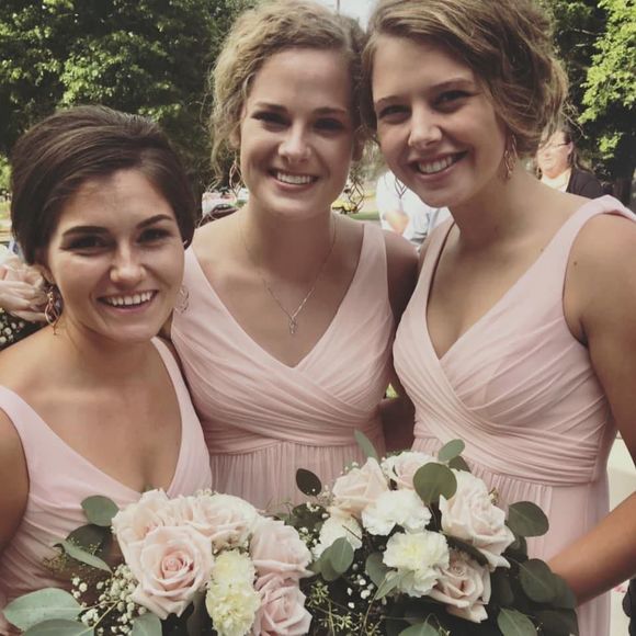 Meet your Posher, Anna - Picture 1 of 1